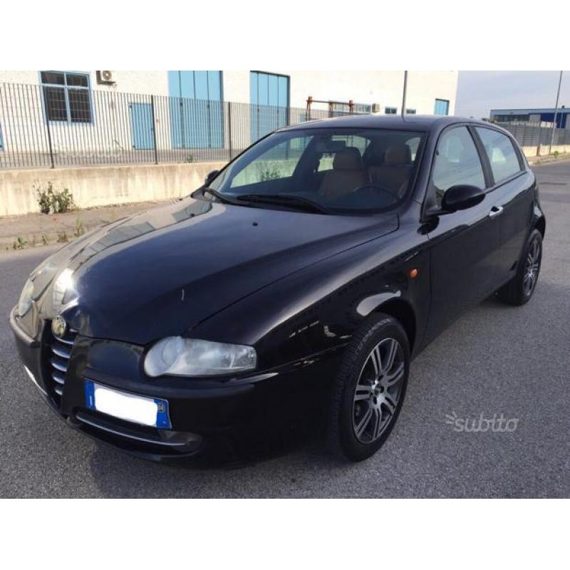 Alfa Romeo 147 6marce 1.9 diesel 5 porte-2004