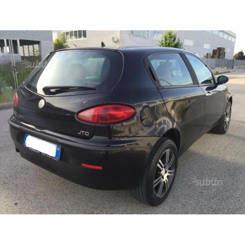 Alfa Romeo 147 6marce 1.9 diesel 5 porte-2004