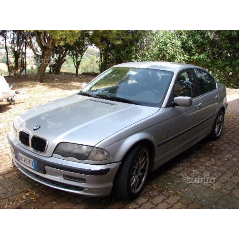 BMW Serie 330 d anno 2001