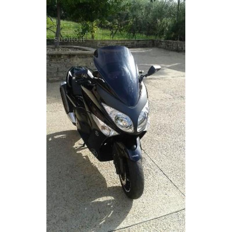 Yamaha T Max - 2011 NO PERMUTE