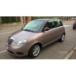 LANCIA Ypsilon ecochic gpl