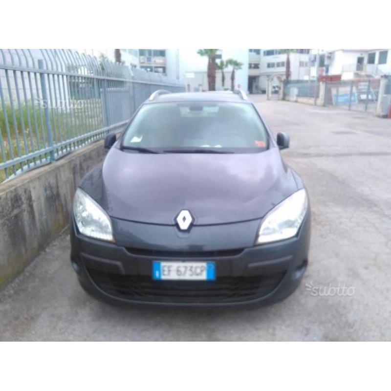 RENAULT Mégane 1.5 dci - 2011