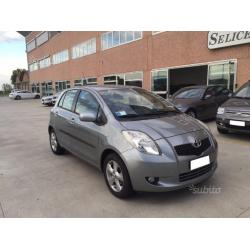 Toyota Yaris 1.0 5 porte Sol Ideale Per Neopatenta