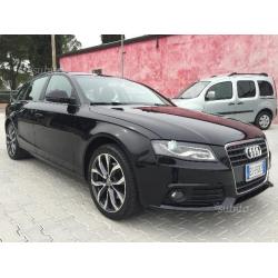 AUDI A4 4ª serie 2.0 TDI S.W. NAVI-XENON - 2008