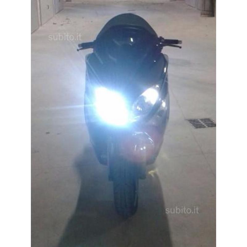 Kit xenon specifico yamaha tmax