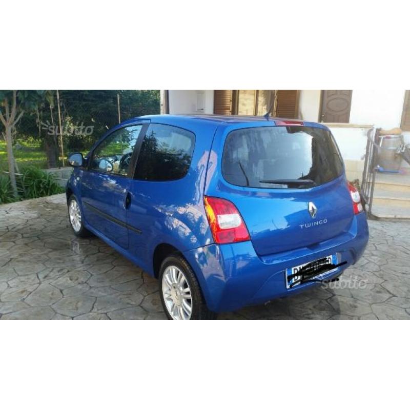 RENAULT Twingo 1.2 scambioo - 2008