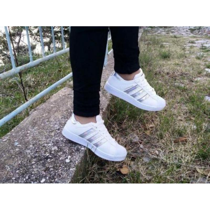 Adidas superstar