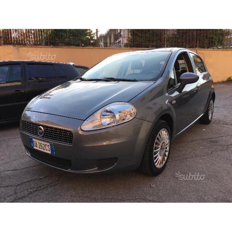 FIAT Grande Punto -neopatentati 2006