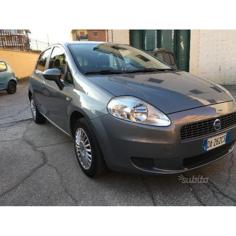 FIAT Grande Punto -neopatentati 2006