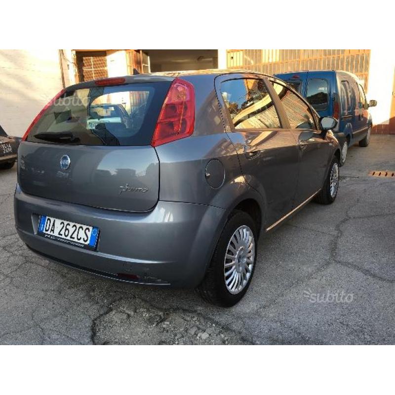 FIAT Grande Punto -neopatentati 2006