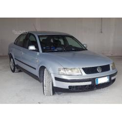 VOLKSWAGEN Passat 1.9 tdi 110 cv higline