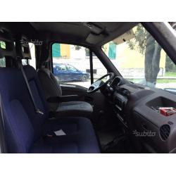 Renault Master 2.8 a 6 posti