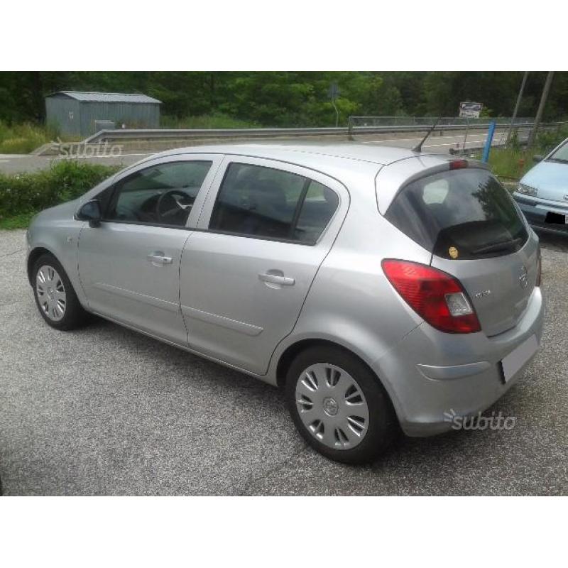 OPEL Corsa GPL NEOPATENTATI - 2007