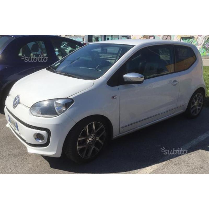 Vw up 1.0 75 cv high up. 12/2011. Navi.bloothot