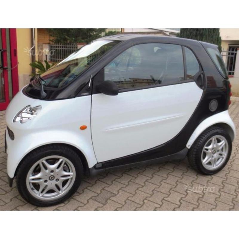 SMART ForTwo 800 coupé pure cdi