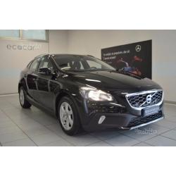 VOLVO V40 CC Cross Country D2 1.6 Momentum