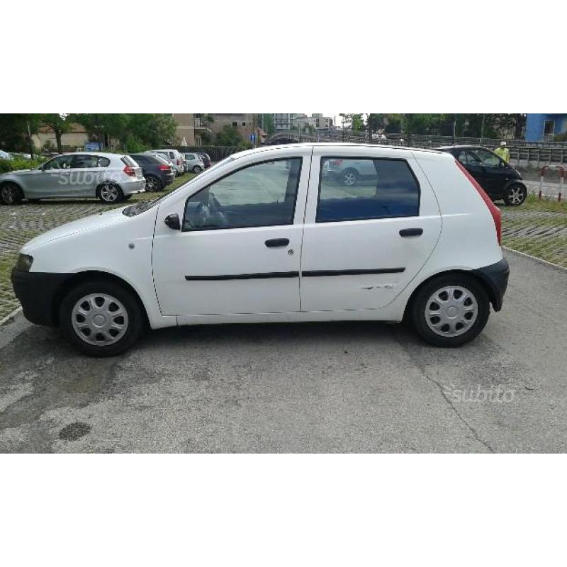 FIAT Punto 2ª serie - 2000 1.2 5p neopatentati