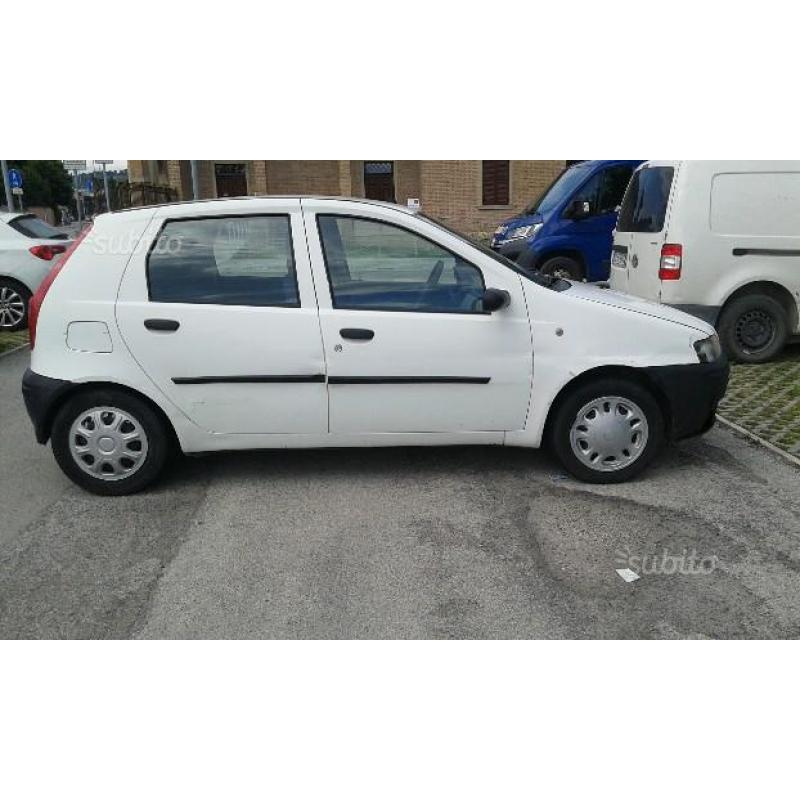 FIAT Punto 2ª serie - 2000 1.2 5p neopatentati