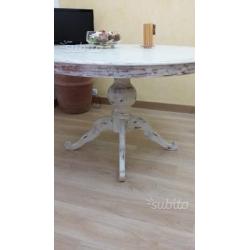 Tavolo rotondo shabby chic