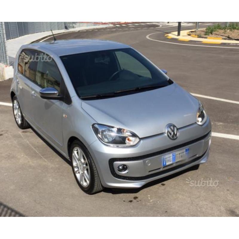 Volkswagen Up metano 2014