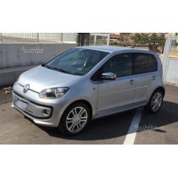 Volkswagen Up metano 2014