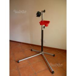 Cavalletto per manutenzione bici