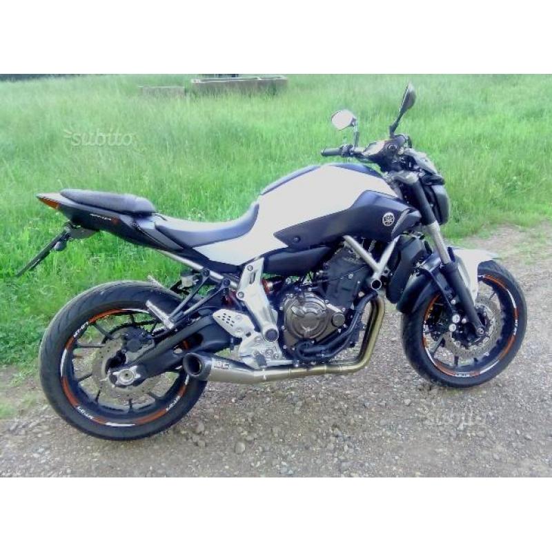 Yamaha MT-07 - 2015