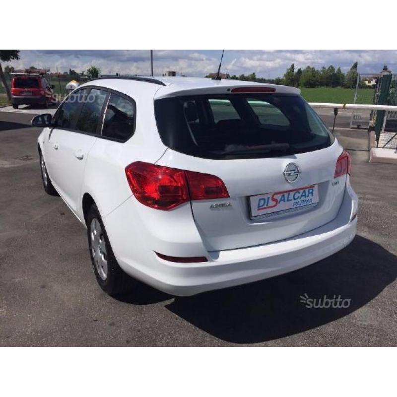 OPEL Astra 4ª serie - 2012