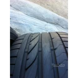 Treno gomme bridgestone 245/40/18