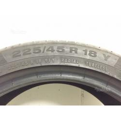 4 gomme estive 225/45 18 Continental Runflat 70%