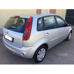 FORD Fiesta 1.4 TDCI 5 PORTE 2008