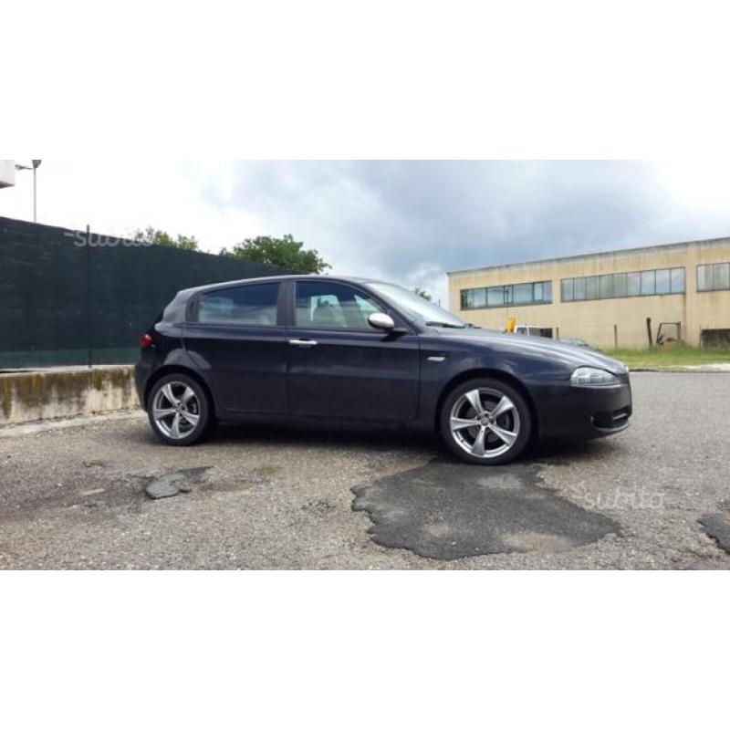 Alfa 147 Jtd m Q2