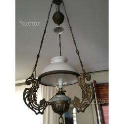 Due lampade da soffitto antiche elettrificate