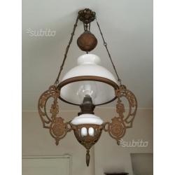 Due lampade da soffitto antiche elettrificate