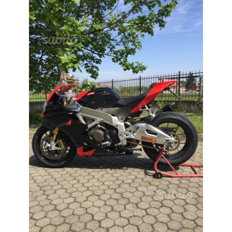 Aprilia rsv4 factory