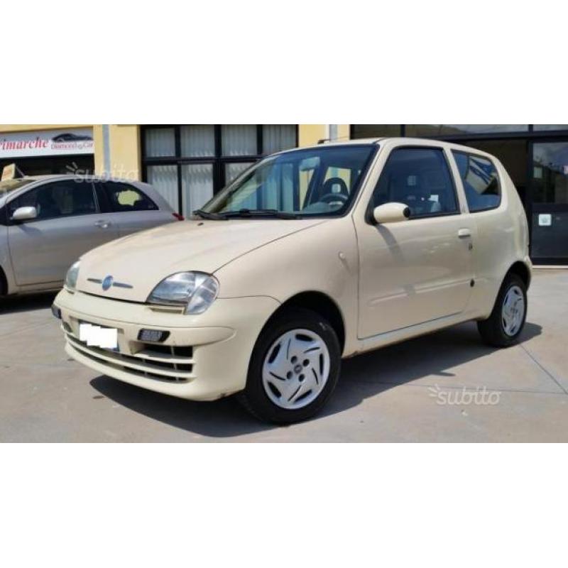 Fiat 600 1.1 - 2006