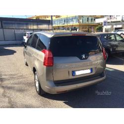 Peugeot 5008 1.6 hdi 112 cv versione tecno