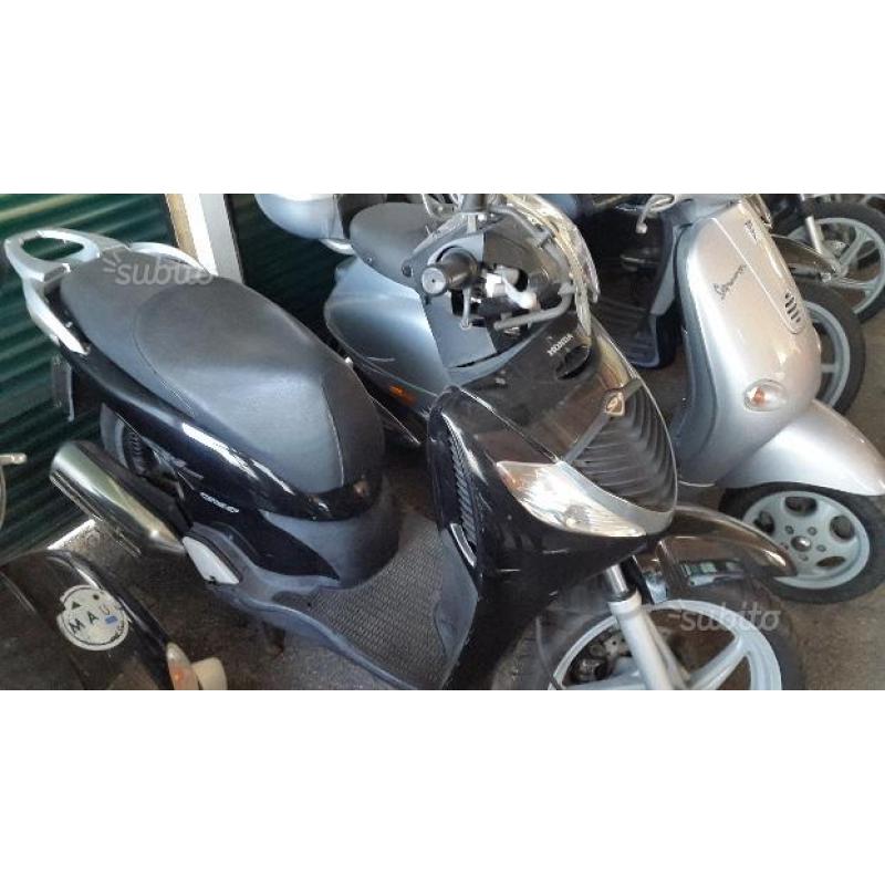 Honda SH 150 - 2007, 1200 poco trattabile