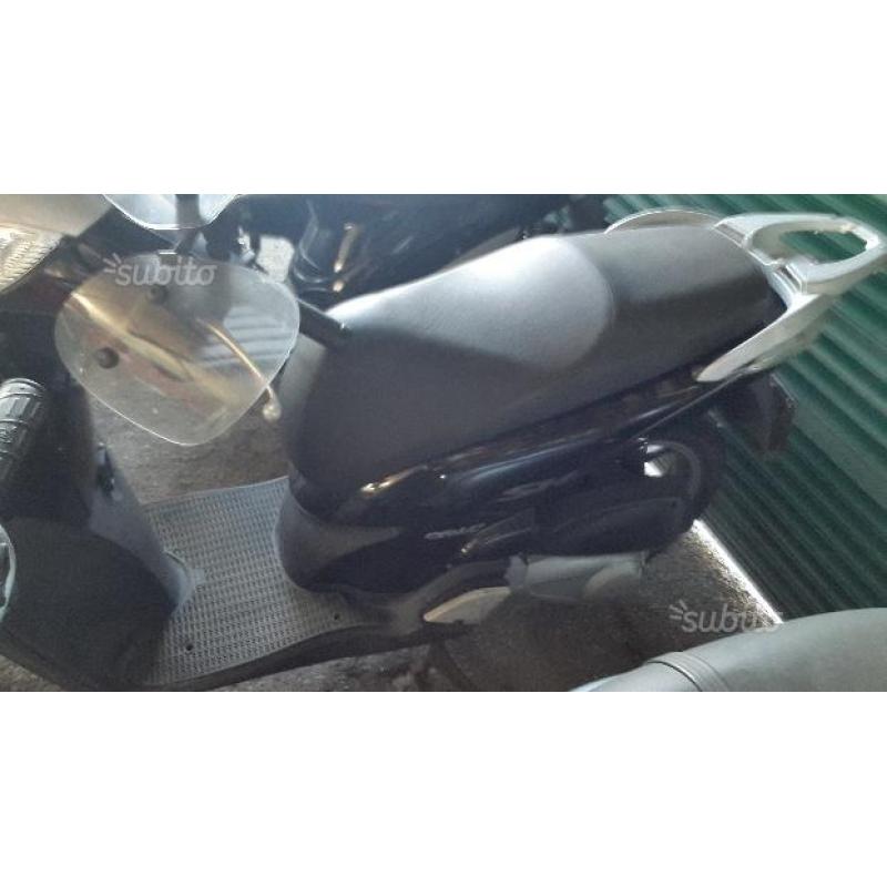 Honda SH 150 - 2007, 1200 poco trattabile