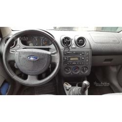 FORD FIESTA incluso passaggio+garanzia