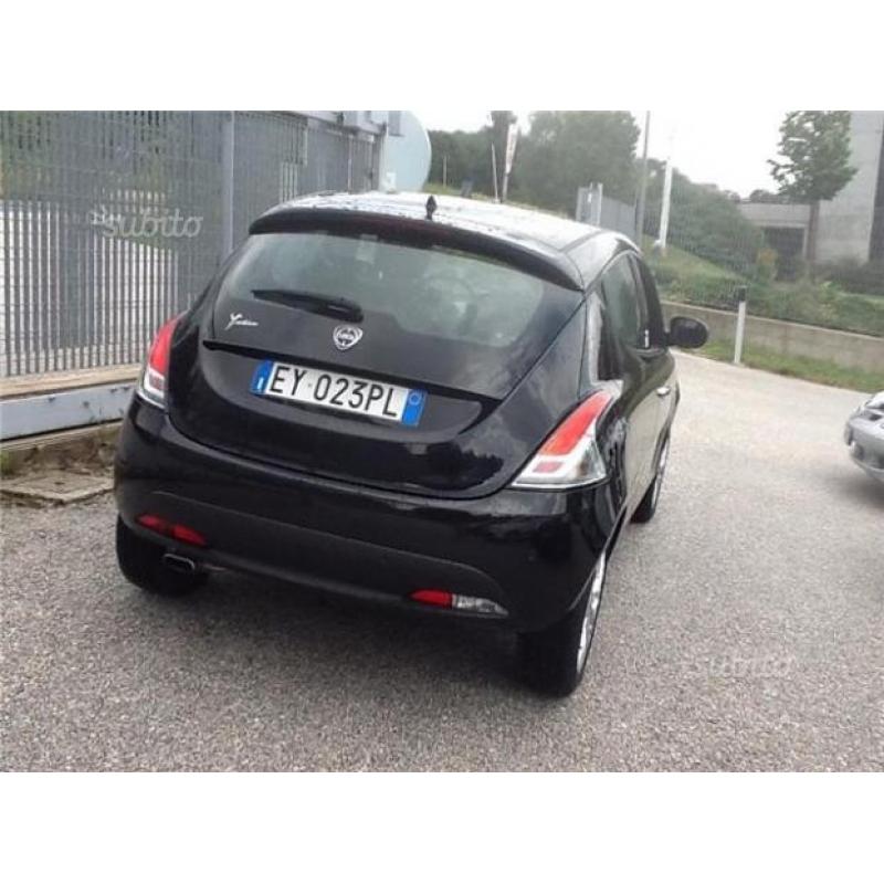 Lancia Ypsilon 1.2 69 CV 5 porte Gold - 2015