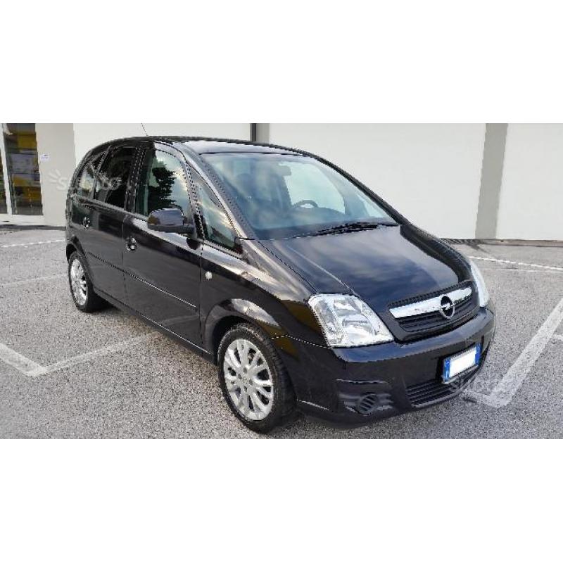 OPEL Meriva 1.3 GPL Neopatentati - 2010