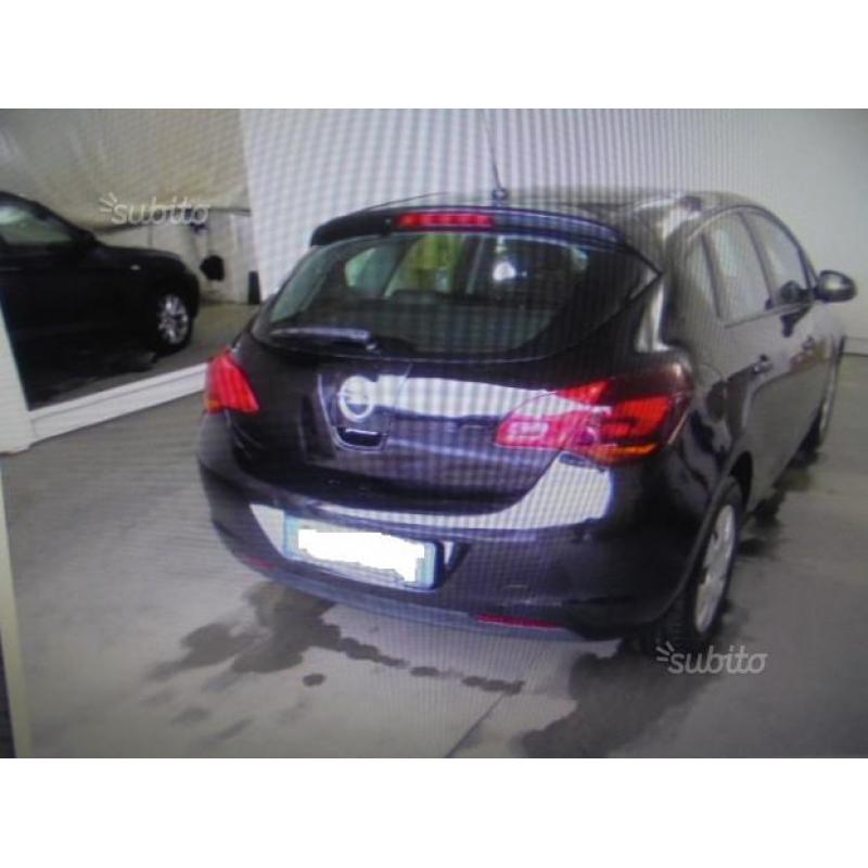 In arrivo OPEL Astra 1.7 cdti 110cv 2011