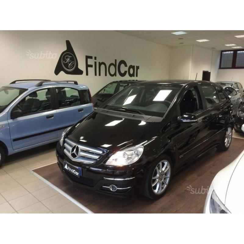 MERCEDES-BENZ B 180 CDI Premium NAVI-IVA ESPOSTA