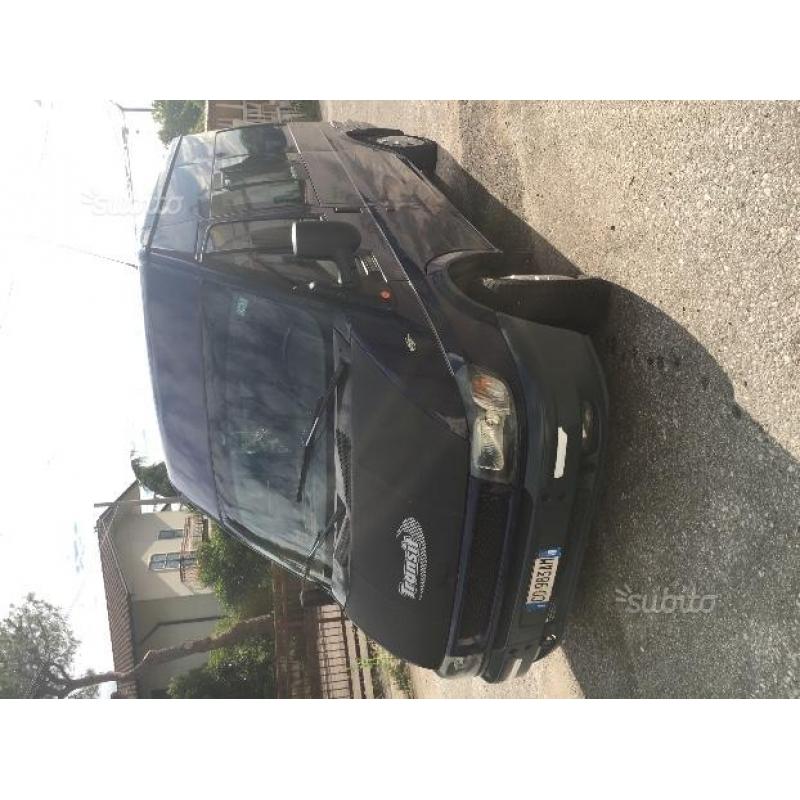 Ford del 2002 autocarro