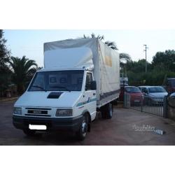 IVECO DAILY 35/12 2.8 Centinato/ Climatizzatore