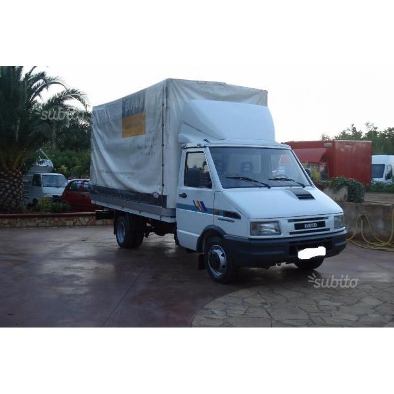 IVECO DAILY 35/12 2.8 Centinato/ Climatizzatore