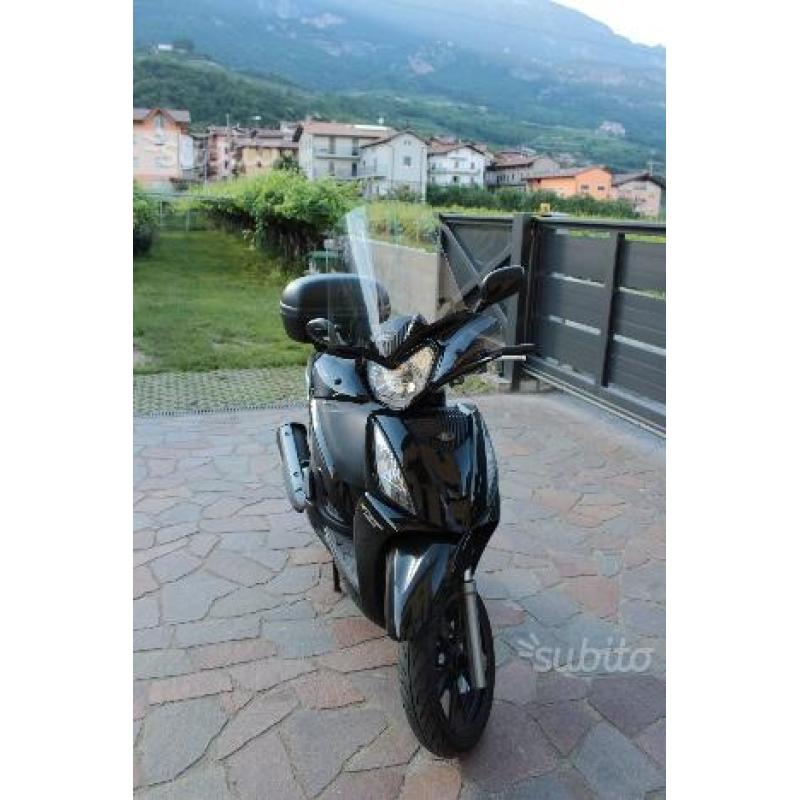 Kymco People GTI300 - 2011