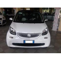 SMART fortwo 3ª s. (C453) - 2015