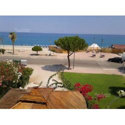 Terrazza sul Mare 10 gg luglio 230 euro